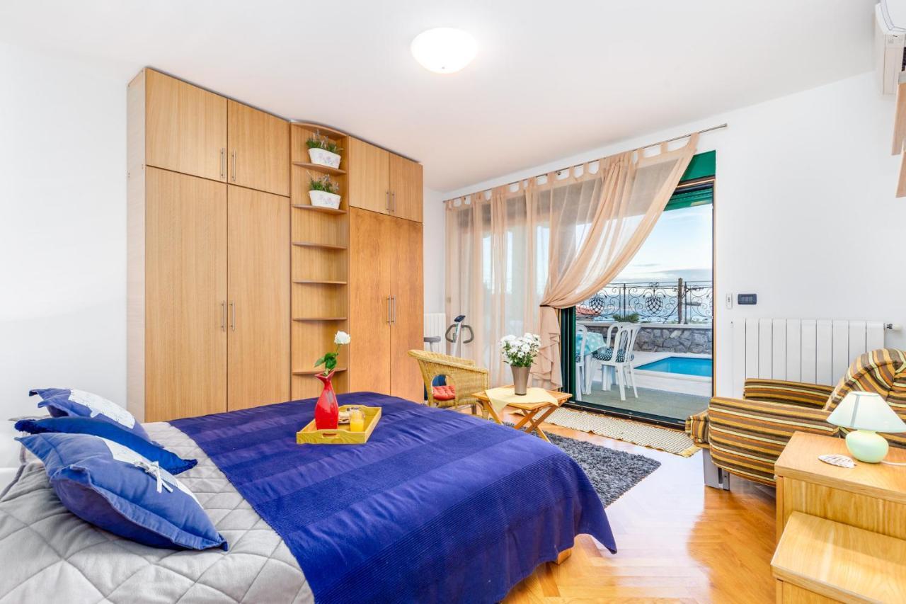 Lux Apartmani Abbazia Esterno foto