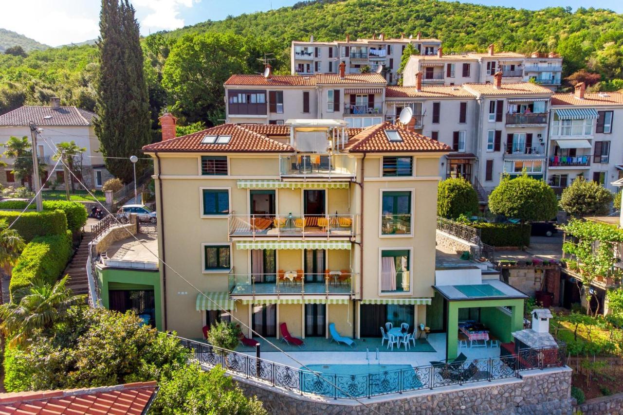 Lux Apartmani Abbazia Esterno foto
